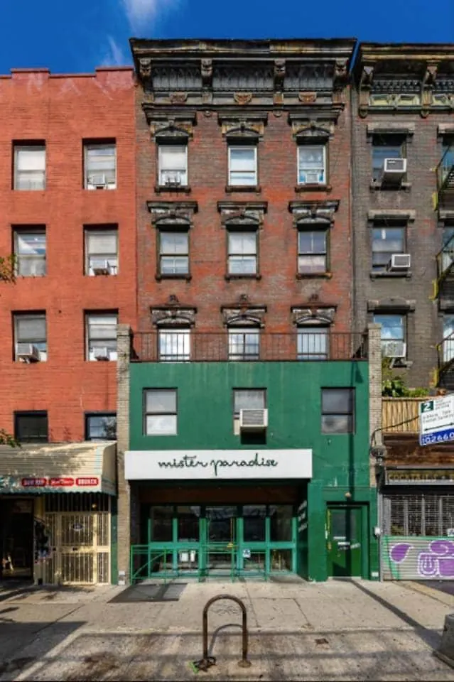 105- 4Brs In The Heart Of The East Village New York Apartment